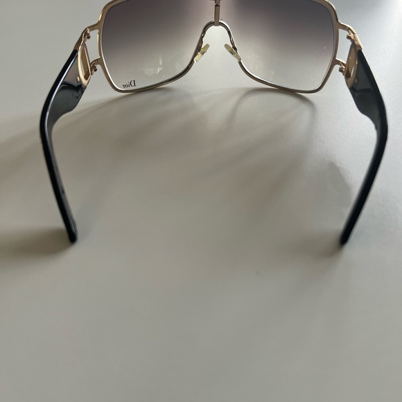 Authentic Dior sunglasses - Picture 4 of 9